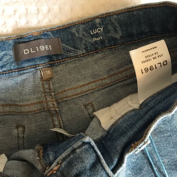 NWT DL1961 Lucy Distressed Girls Jean Shorts Size 16 - Picture 3 of 4